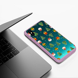 Чехол iPhone XS Max матовый Подарки новогодние елки и Санта - паттерн градиент, цвет: 3D-сиреневый — фото 2