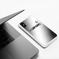 Чехол iPhone XS Max матовый Scorpions glitch на светлом фоне посередине, цвет: 3D-белый — фото 2