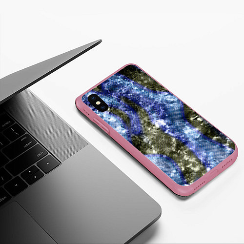 Чехол iPhone XS Max матовый Абстракция - гранж синие полосы на сером / 3D-Малиновый – фото 3