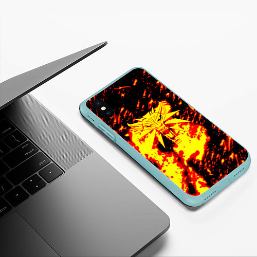 Чехол iPhone XS Max матовый Ведьмак огненное лого / 3D-Мятный – фото 3