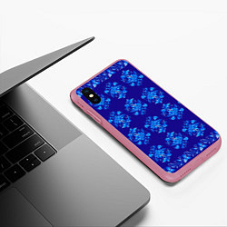 Чехол iPhone XS Max матовый Узоры гжель на синем фоне, цвет: 3D-малиновый — фото 2