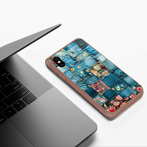 Чехол iPhone XS Max матовый Джинсовые лоскуты с цветочками / 3D-Коричневый – фото 3