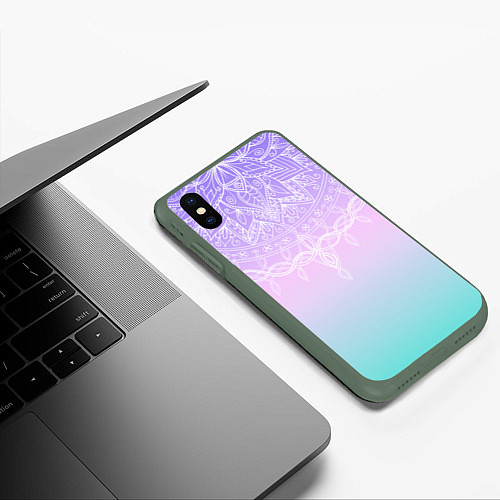 Чехол iPhone XS Max матовый Розово-голубой градиент с узором мандала / 3D-Темно-зеленый – фото 3