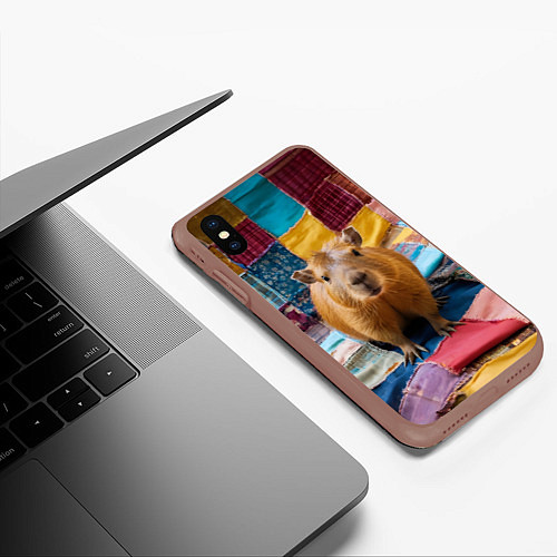 Чехол iPhone XS Max матовый Капибара и пэчворк / 3D-Коричневый – фото 3