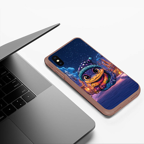 Чехол iPhone XS Max матовый Синяя новогодняя змейка / 3D-Коричневый – фото 3