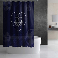 Шторка для душа Лого Everton в сердечке на фоне мячей, цвет: 3D-принт — фото 2
