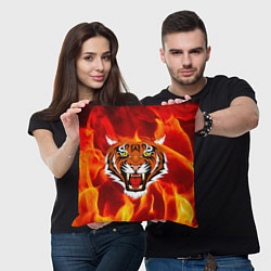 Подушка квадратная Fire Tiger Face 2022, цвет: 3D-принт — фото 2