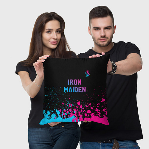 Подушка квадратная Iron Maiden - neon gradient: символ сверху / 3D-принт – фото 3