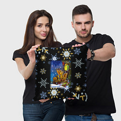 Подушка квадратная Новый год белка смотрит на часы, цвет: 3D-принт — фото 2