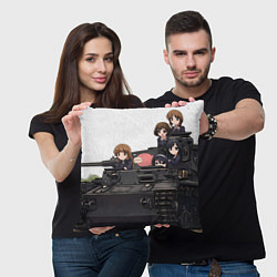 Подушка квадратная Девушки на танке, цвет: 3D-принт — фото 2