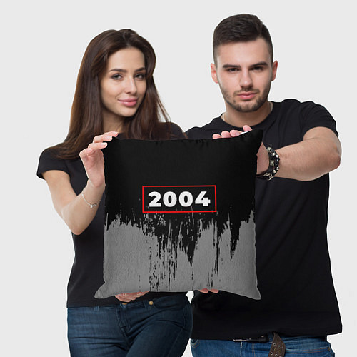 Подушка квадратная 2004 - в красной рамке на темном / 3D-принт – фото 3