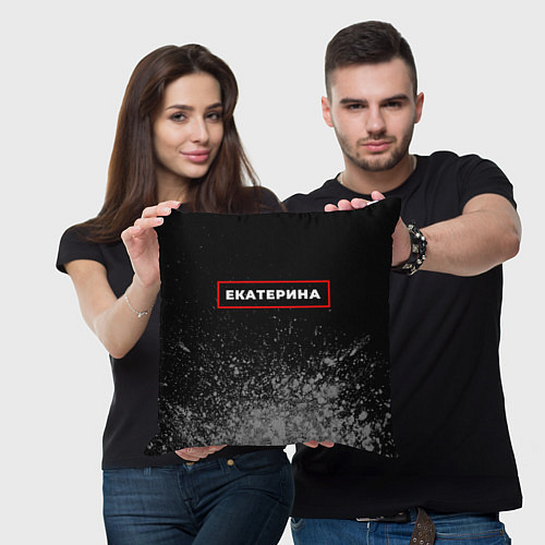 Подушка квадратная Екатерина - в красной рамке на темном / 3D-принт – фото 3