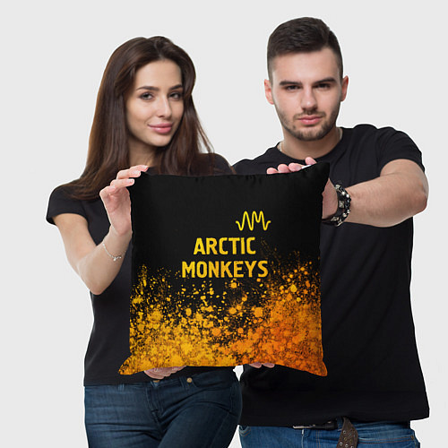 Подушка квадратная Arctic Monkeys - gold gradient: символ сверху / 3D-принт – фото 3