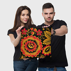 Подушка квадратная Хохломская роспись красно-жёлтые цветы на чёрном ф, цвет: 3D-принт — фото 2