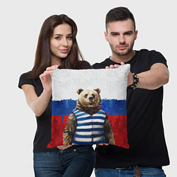 Подушка квадратная Медведь и флаг России, цвет: 3D-принт — фото 2