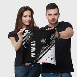 Подушка квадратная Yamaha - следы от шин, цвет: 3D-принт — фото 2