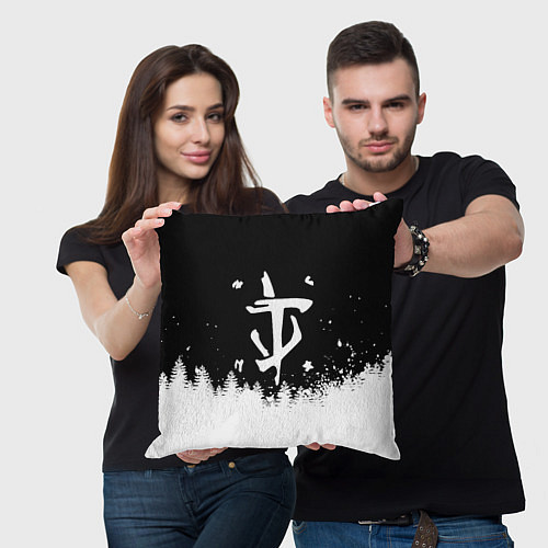 Подушка квадратная Doom winter wild / 3D-принт – фото 3