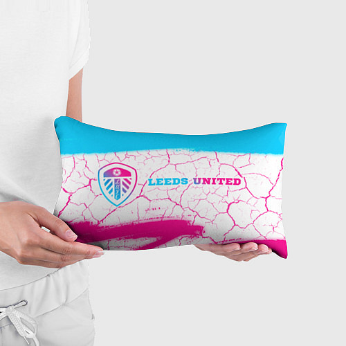 Подушка-антистресс Leeds United neon gradient style по-горизонтали / 3D-принт – фото 3