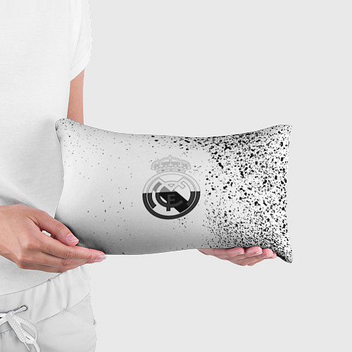 Подушка-антистресс Реал Мадрид черно белые краски / 3D-принт – фото 3