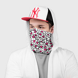 Бандана-труба Мелкий красно белый мозаичный узор на черном, цвет: 3D-принт — фото 2