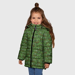 Куртка зимняя для девочки Грустные лягушки, цвет: 3D-черный — фото 2
