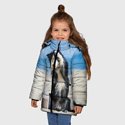 Куртка зимняя для девочки Песик на пляже, цвет: 3D-светло-серый — фото 2