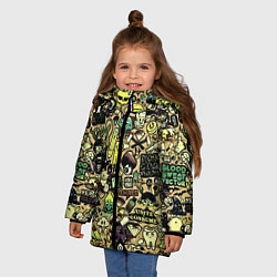 Куртка зимняя для девочки Стикер бомбинг, цвет: 3D-черный — фото 2