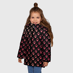 Куртка зимняя для девочки Лапки, цвет: 3D-черный — фото 2
