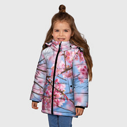 Куртка зимняя для девочки Ветки Сакуры, цвет: 3D-черный — фото 2