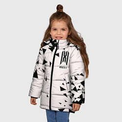 Куртка зимняя для девочки Monsta X, цвет: 3D-черный — фото 2