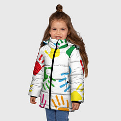 Куртка зимняя для девочки Цветные ладошки - Детский узор, цвет: 3D-черный — фото 2