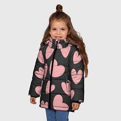 Куртка зимняя для девочки Сердечки, цвет: 3D-черный — фото 2