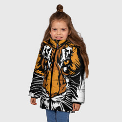 Куртка зимняя для девочки Взгляд хозяина джунглей, цвет: 3D-черный — фото 2