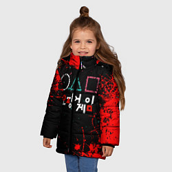 Куртка зимняя для девочки Игра в кальмара брызги крови, цвет: 3D-светло-серый — фото 2