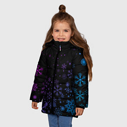 Куртка зимняя для девочки Новогодние снежинки Градиент, цвет: 3D-светло-серый — фото 2