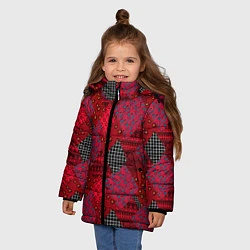 Куртка зимняя для девочки Красный лоскутный узор пэчворк, цвет: 3D-красный — фото 2