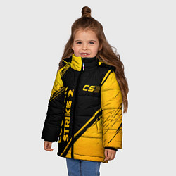 Куртка зимняя для девочки Counter Strike 2 - gold gradient: надпись, символ, цвет: 3D-черный — фото 2