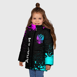 Куртка зимняя для девочки Андрей и неоновый герб России вертикально, цвет: 3D-черный — фото 2