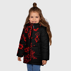Куртка зимняя для девочки Клеймо жертвы из аниме Берсерк - красные цветы, цвет: 3D-черный — фото 2