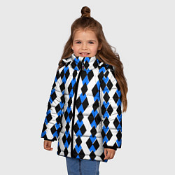 Куртка зимняя для девочки Чёрные и синие ромбы на белом фоне, цвет: 3D-черный — фото 2