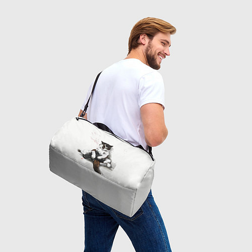Спортивная сумка Котик с пистолетом на стене мем / 3D-принт – фото 3