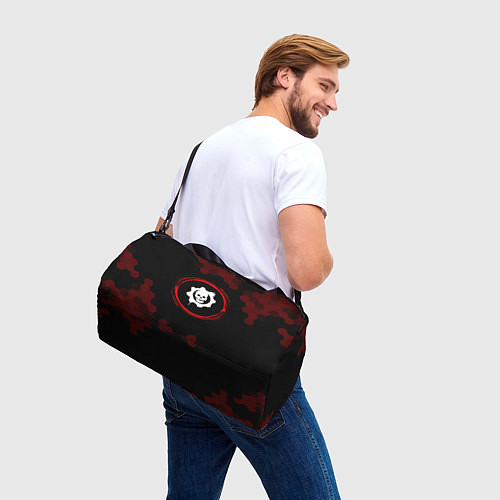 Спортивная сумка Символ Gears of War и краска вокруг на темном фоне / 3D-принт – фото 3