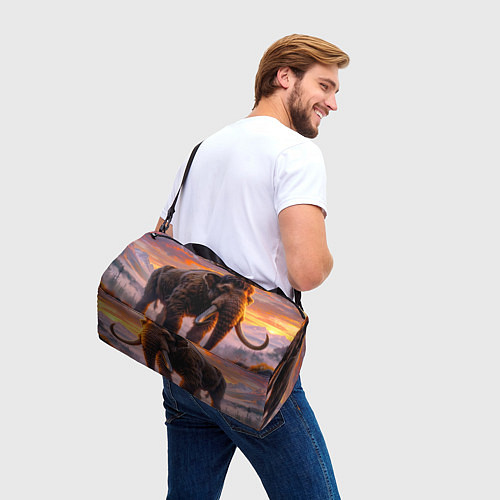 Спортивная сумка Шерстистый мамонт в горах / 3D-принт – фото 3