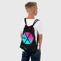 Рюкзак-мешок EXO BAND NEON LOGO НЕОНОВЫЕ БРЫЗГИ КРАСОК, цвет: 3D-принт — фото 2