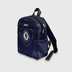 Детский рюкзак Лого Chelsea в сердечке на фоне мячей, цвет: 3D-принт — фото 2