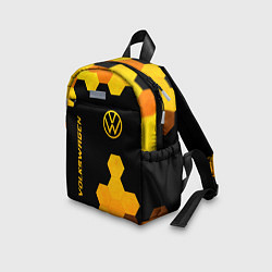 Детский рюкзак Volkswagen - gold gradient: символ и надпись верти, цвет: 3D-принт — фото 2
