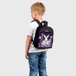 Детский рюкзак Кролик в цветах на черном фоне, цвет: 3D-принт — фото 2