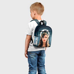 Детский рюкзак Девушка проводница на станции, цвет: 3D-принт — фото 2