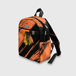 Детский рюкзак Чикаго Блэкхокс - фон с оранжевыми потертостами, цвет: 3D-принт — фото 2