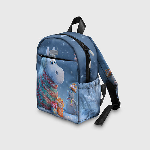 Детский рюкзак Новогодняя лошадь с подарками / 3D-принт – фото 3